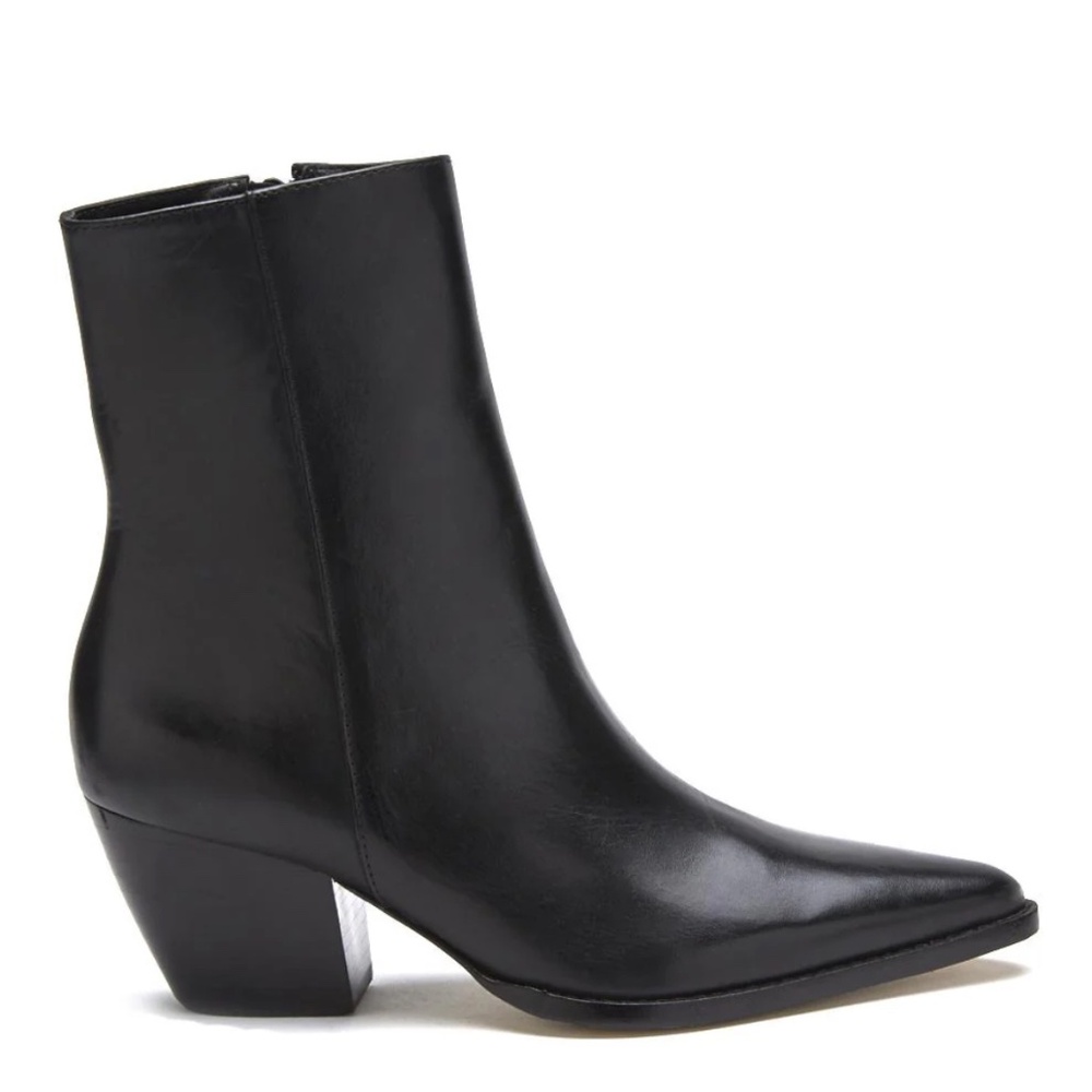 Caty Smooth Leather Black (Wide) by Matisse
